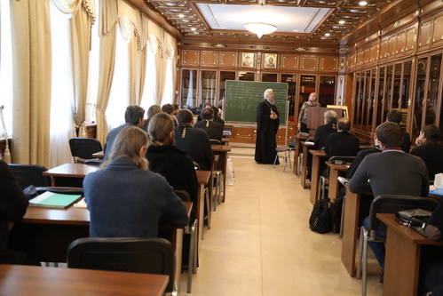 Проверка Учебного Комитета Русской Православной Церкви курсов повышения квалификации священнослужителей
