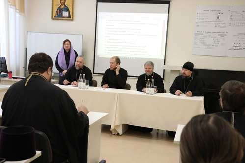 6 декабря митрополит Саранский и Мордовский Зиновий посетил Саранскую духовную семинарию