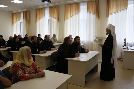 Митрополит Зиновий открыл в Саранской Духовной Семинарии курсы