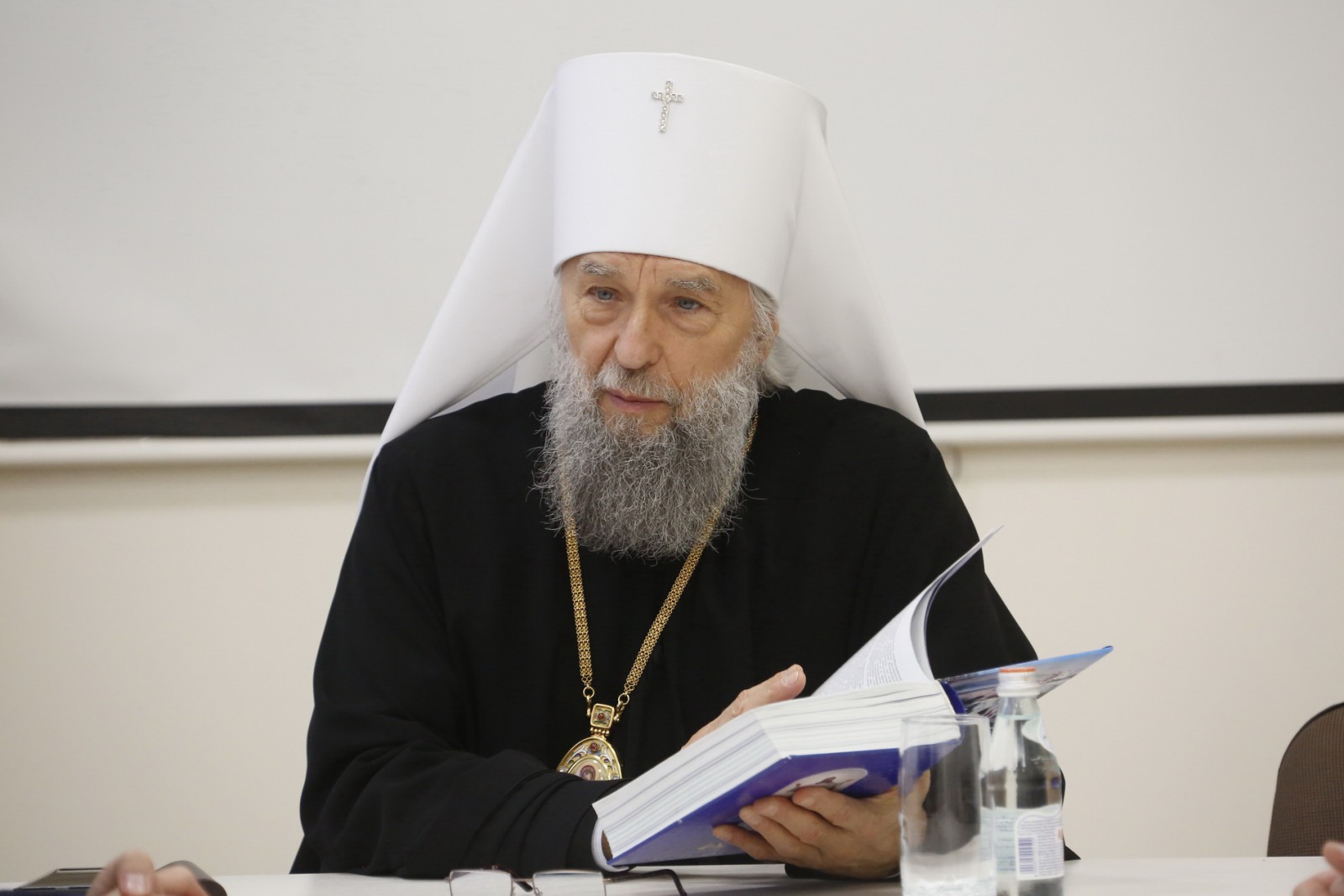 7 декабря митрополит Саранский и Мордовский Зиновий торжественно вручил удостоверения